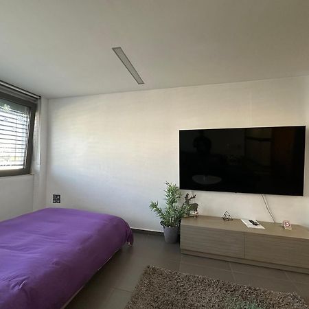 Hitech Appartment Amaliada Exterior foto